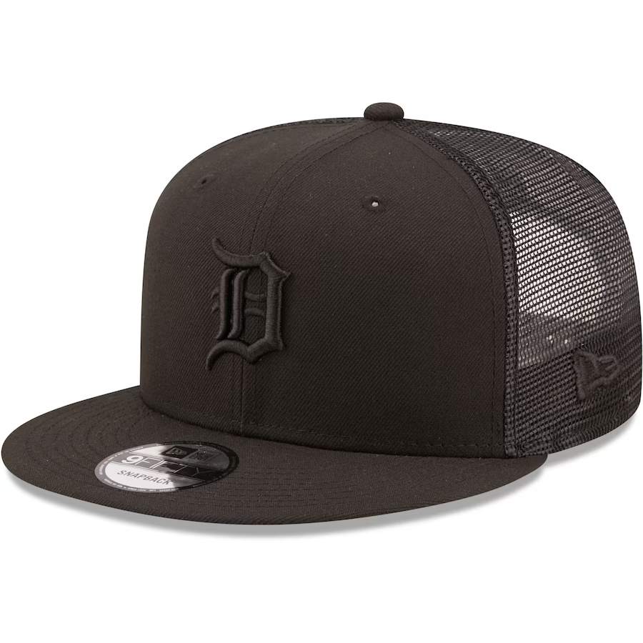 New Era Detroit Tigers Blackout 9FIFTY Trucker Snapback