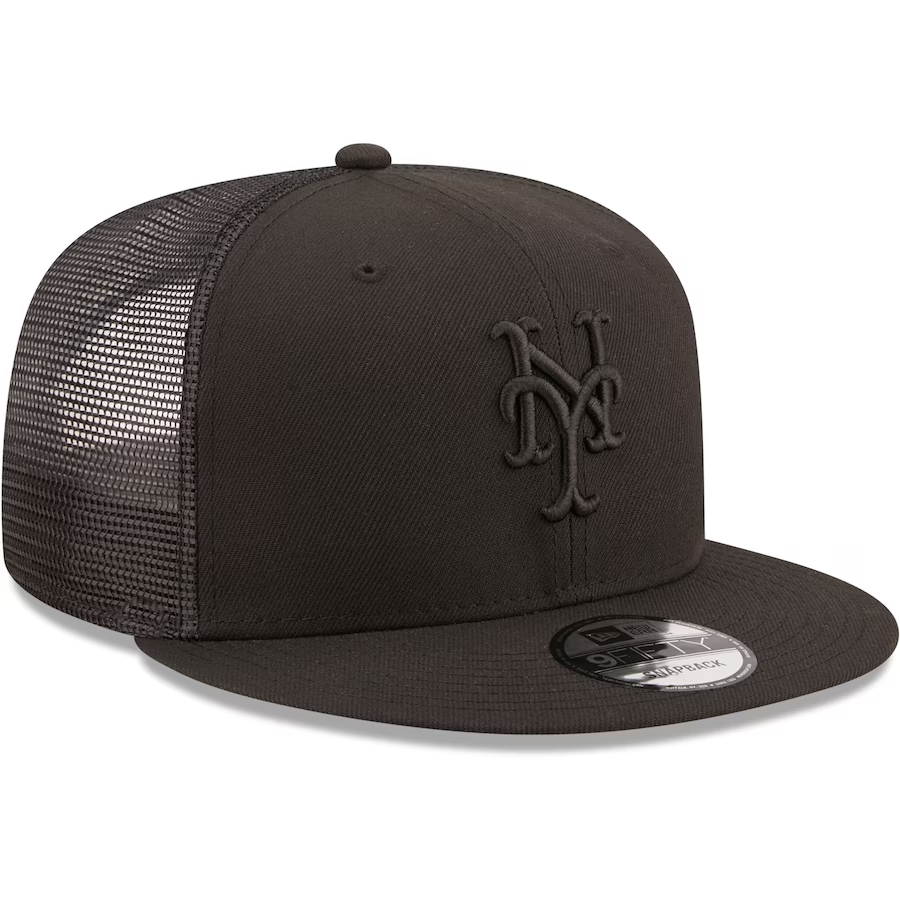 New Era New York Mets Blackout 9FIFTY Trucker Snapback Hat
