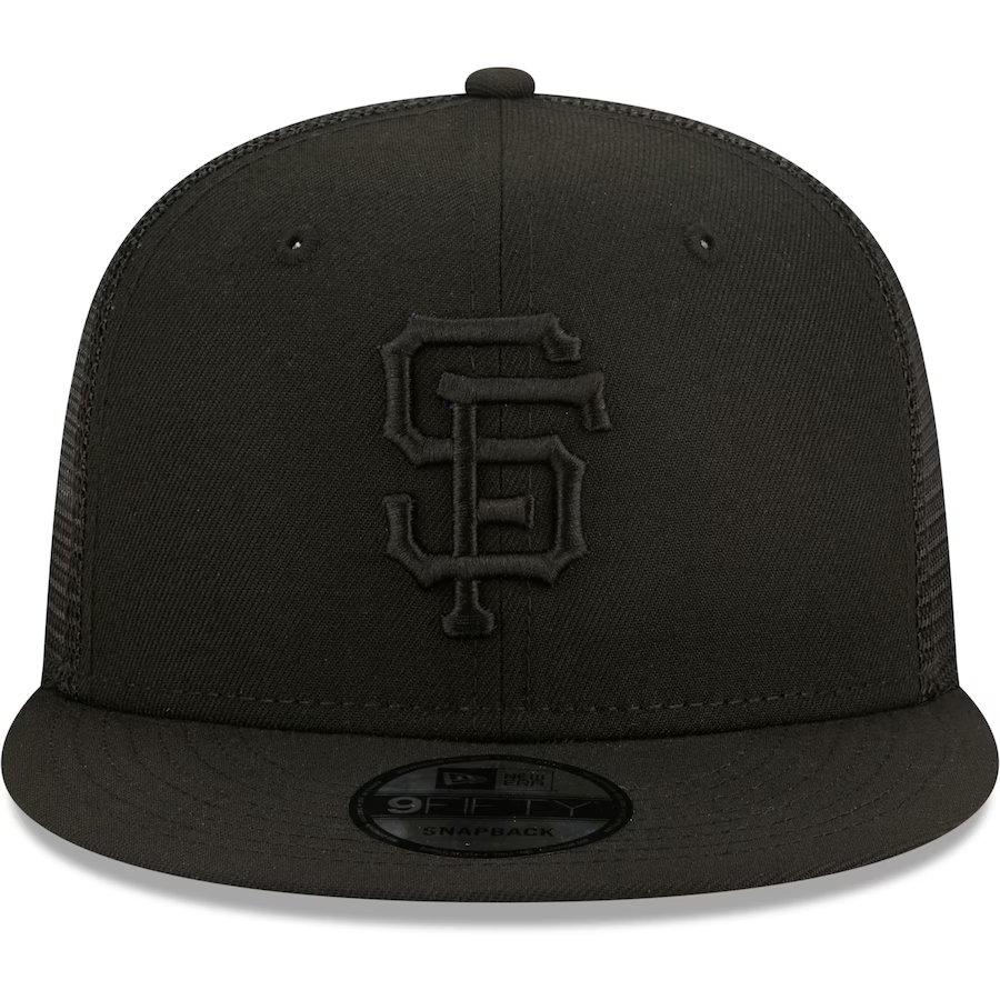 New Era San Francisco Giants Blackout 9FIFTY Trucker Snapback Hat