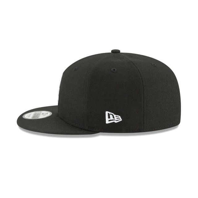 BOSTON RED SOX NEW ERA BASIC COLLECTION SNAPBACK 9FIFTY-BLACK AND WHITE